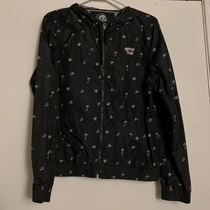 Thin windbreaker jacket